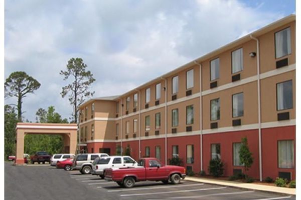 Hotel Red Roof Suites Biloxi